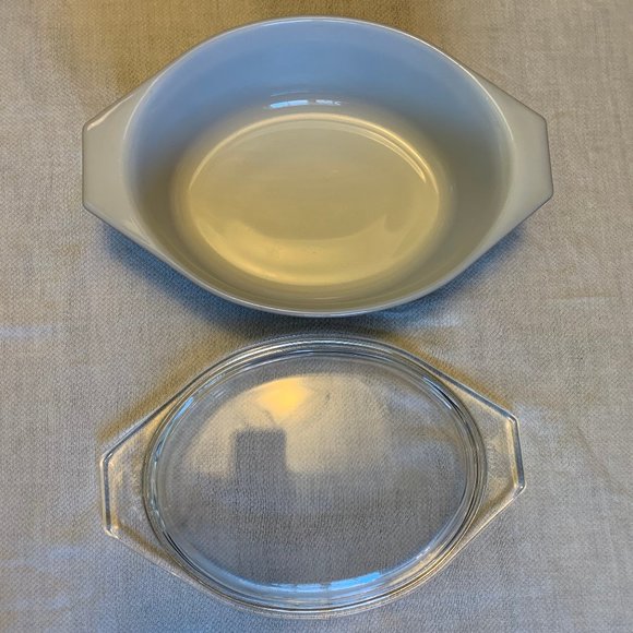 Pyrex Vintage 1960s Early American #043 Dish w Lid - Picture 7 of 16